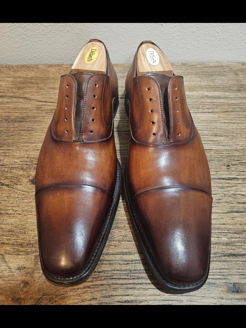 Magnanni Men's Tan-Brown Leather Cap-Toe Oxfords - Picture 3 of 5